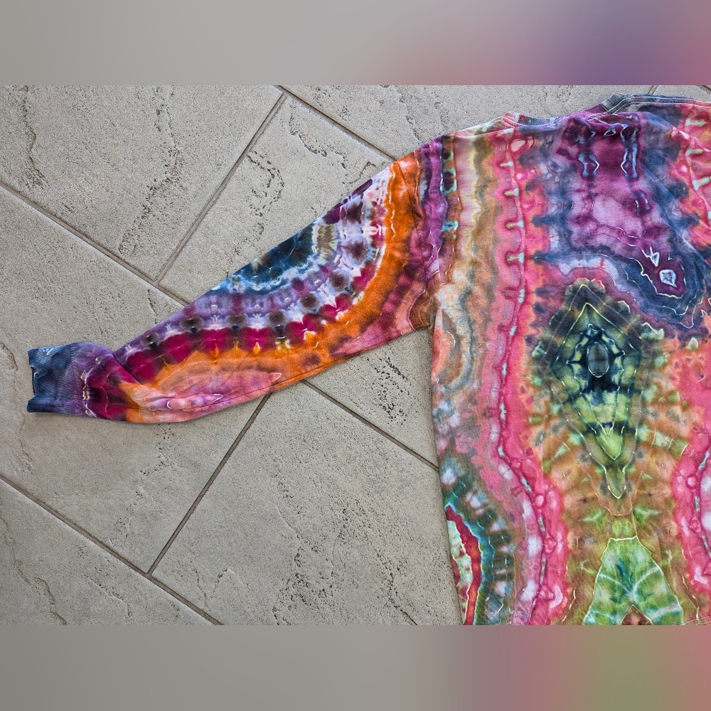 Multicolor Tie-Dye Long Sleeve Top - Picture 10 of 10